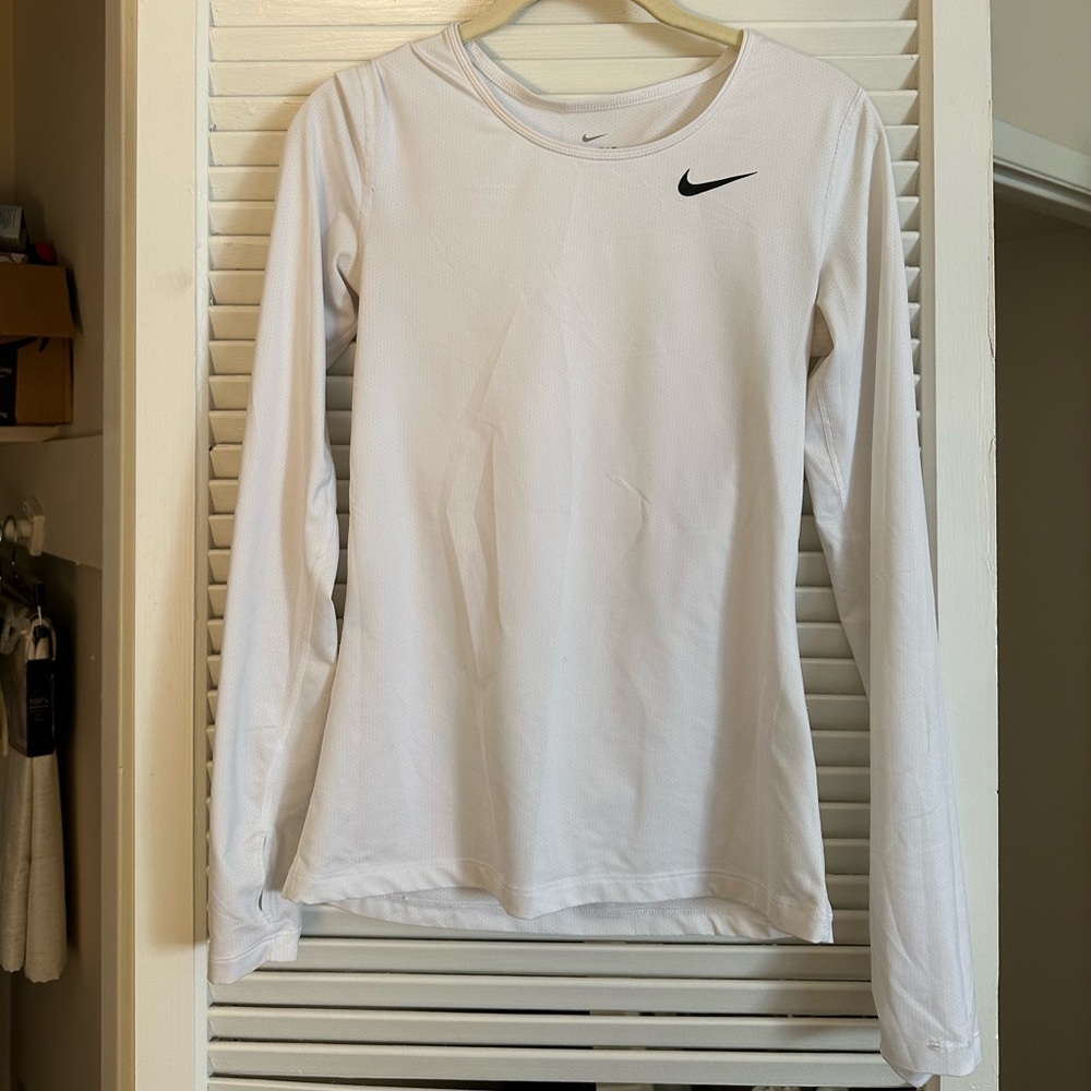 White Nike Dri-Fit Longsleeve XS